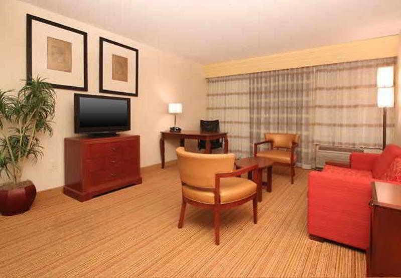 Courtyard By Marriott Salinas Monterey Hotel Luaran gambar
